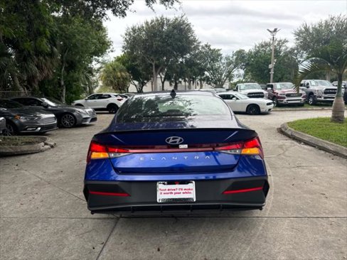 Used 2025 Hyundai Elantra Sport w/ Cargo Package image 7