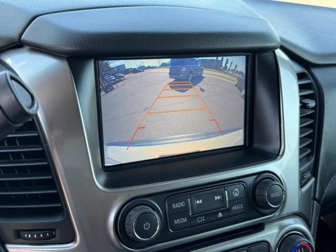 Used 2016 Chevrolet Suburban LT image 13
