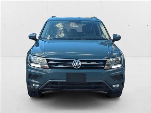 Used 2019 Volkswagen Tiguan SE image 2