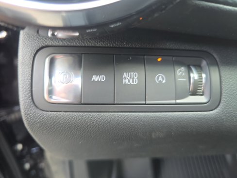 New 2026 Chevrolet Equinox LT w/ Convenience Package II image 14