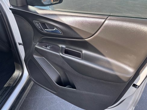 Used 2020 Chevrolet Equinox LT image 21