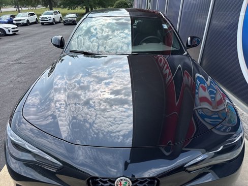New 2025 Alfa Romeo Giulia AWD w/ Driving Assist Package image 5