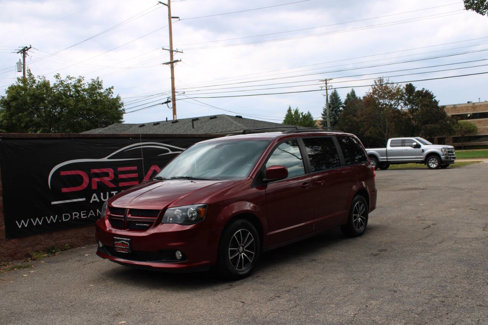 Used 2019 Dodge Grand Caravan GT image 1