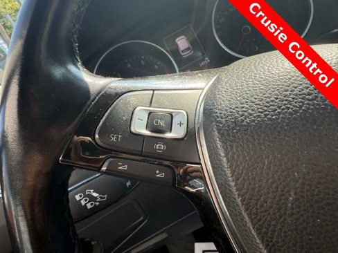 Used 2019 Volkswagen Tiguan SE image 14