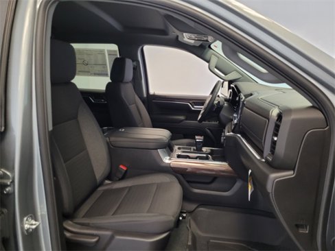 New 2025 Chevrolet Silverado 1500 LT image 13