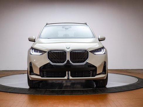 New 2026 BMW X3 xDrive30 w/ Premium Package image 2