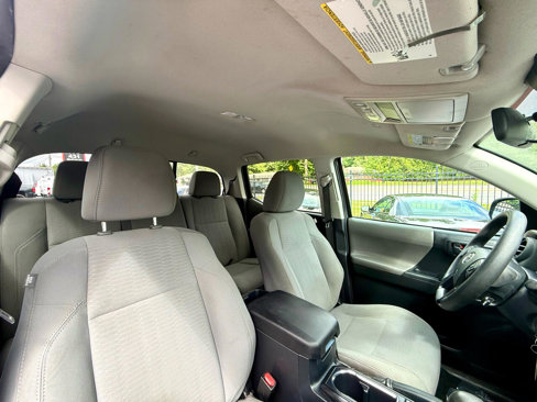 Used 2019 Toyota Tacoma SR w/ SR Convenience Package image 25