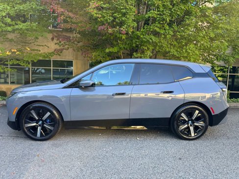 Used 2023 BMW iX M60 w/ Executive Package image 5