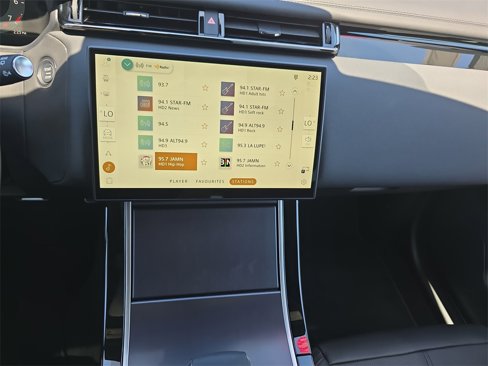 New 2026 Land Rover Range Rover Velar Dynamic SE image 20