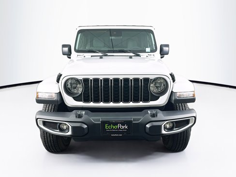 Used 2024 Jeep Gladiator Sport image 2