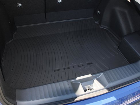 New 2026 Toyota Prius LE image 8