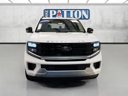 New 2025 Ford Expedition Max Platinum image 2