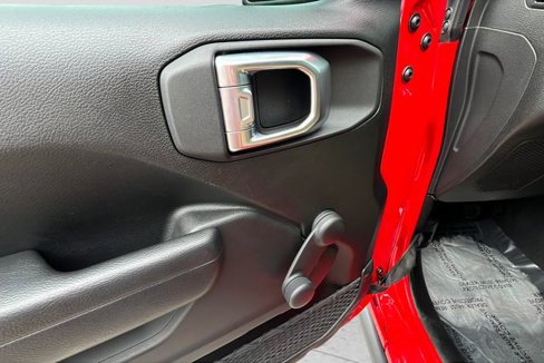 Used 2023 Jeep Wrangler Willys image 35
