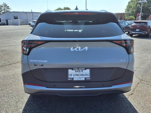 New 2026 Kia Sportage EX image 5