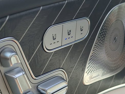 New 2025 Mercedes-Benz Maybach GLS 600 4MATIC image 12