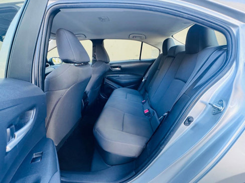 Used 2021 Toyota Corolla LE image 11