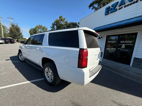 Used 2018 Chevrolet Suburban LT image 8