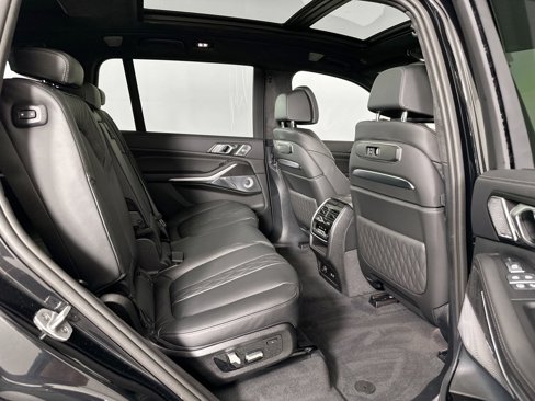 New 2026 BMW ALPINA XB7 image 24