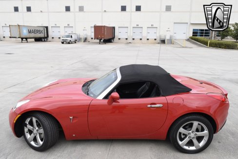 Used 2007 Pontiac Solstice GXP w/ Premium Package image 13