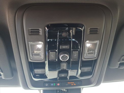 New 2026 GMC Yukon XL Elevation w/ Elevation Premium Package image 17