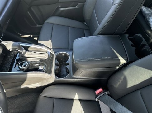 New 2025 GMC Canyon Elevation w/ Convenience Package image 21