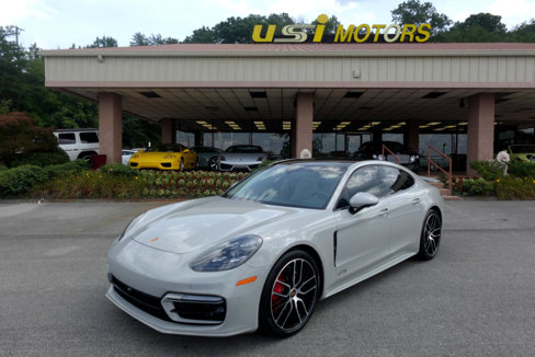 Used 2022 Porsche Panamera GTS w/ Premium Package image 5