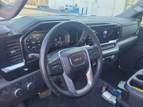 Used 2024 GMC Sierra 1500 SLT image 16