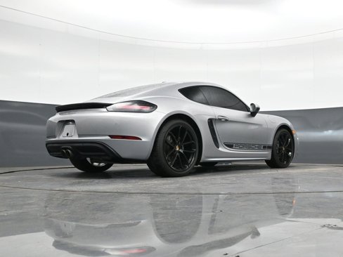 Used 2024 Porsche 718 Cayman image 16
