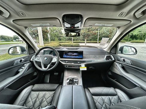 New 2026 BMW X7 xDrive40i w/ Premium Package image 25