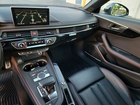 Used 2018 Audi A4 2.0T Premium Plus w/ Premium Plus Package image 11