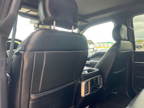 Used 2019 Ford F250 Platinum w/ Platinum Ultimate Package image 41