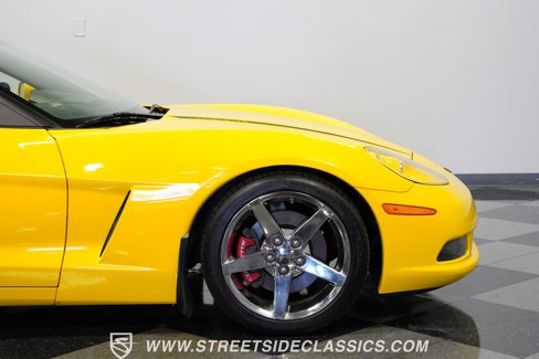 Used 2008 Chevrolet Corvette Coupe w/ Preferred Equipment Group image 30