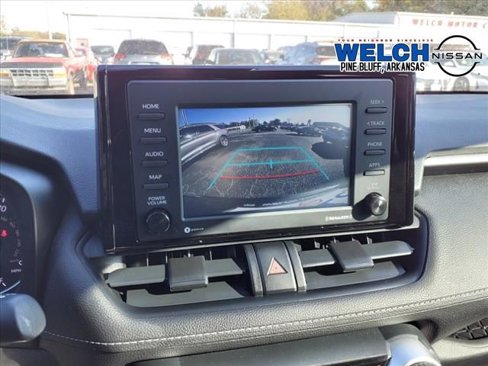 Used 2021 Toyota RAV4 XLE image 17