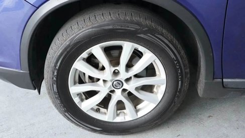 Used 2020 Nissan Rogue SV image 25