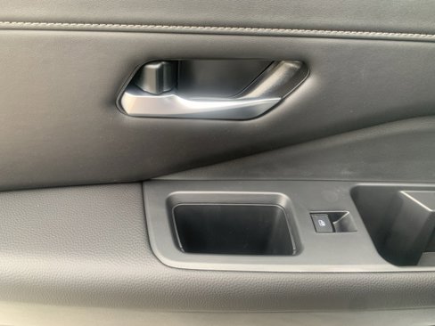 New 2025 Nissan Pathfinder SL image 24