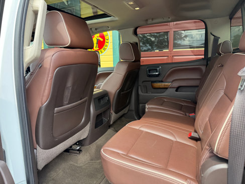 Used 2015 Chevrolet Silverado 2500 High Country w/ Duramax Plus Package image 18