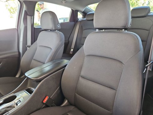 Used 2024 Chevrolet Malibu LT image 24