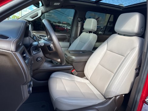 Used 2023 Chevrolet Tahoe Z71 w/ Luxury Package image 37