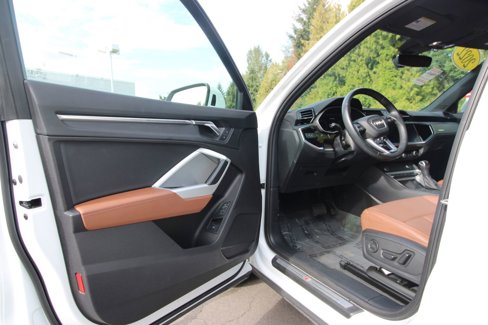 Used 2022 Audi Q3 2.0T Premium Plus image 11