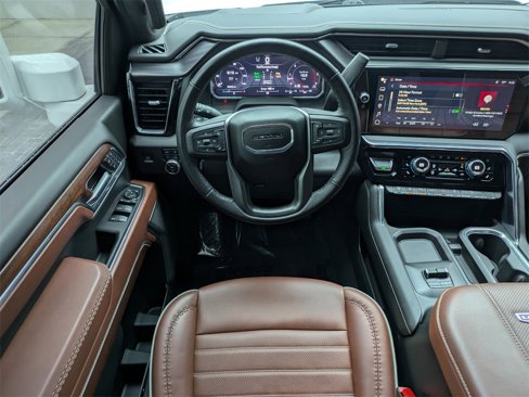 Used 2024 GMC Sierra 2500 Denali Ultimate image 17