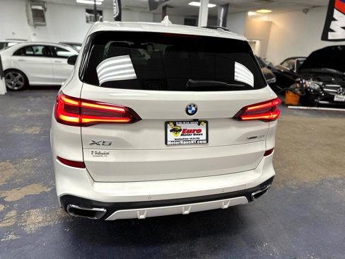 Used 2022 BMW X5 xDrive40i w/ M Sport Package image 7