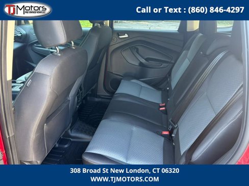 Used 2017 Ford Escape SE w/ Equipment Group 201A image 11