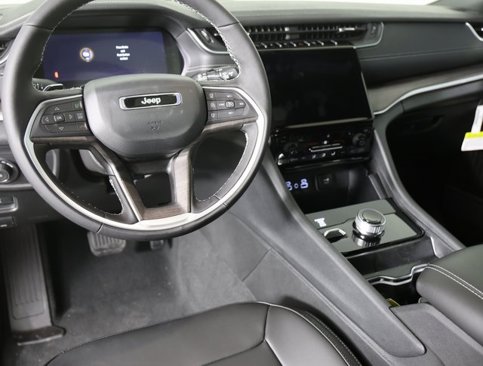 New 2025 Jeep Grand Cherokee L Limited image 12