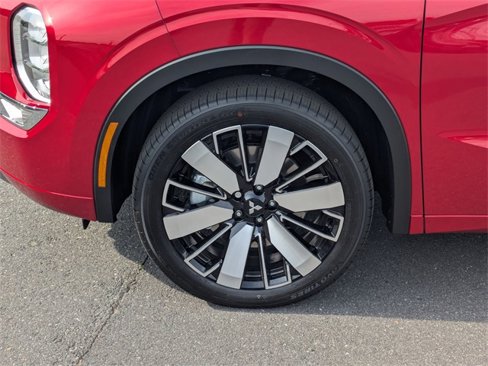 New 2025 Mitsubishi Outlander SEL image 10