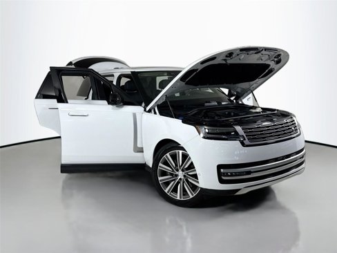 Used 2025 Land Rover Range Rover Autobiography image 39
