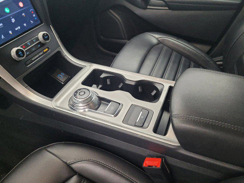 Used 2023 Ford Edge SEL image 26
