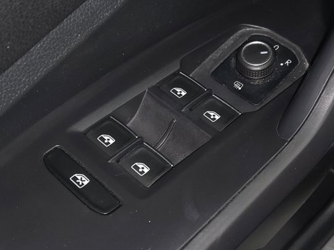Used 2021 Volkswagen Jetta SE image 27