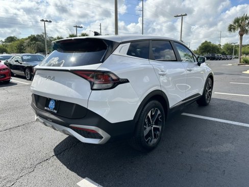 Used 2023 Kia Sportage EX image 7