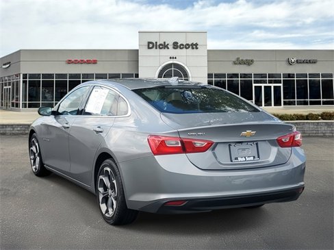 Used 2023 Chevrolet Malibu LT image 3