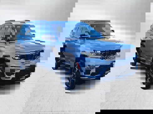 New 2025 Jeep Grand Cherokee Limited 4xe w/ Luxury Tech Group II image 2